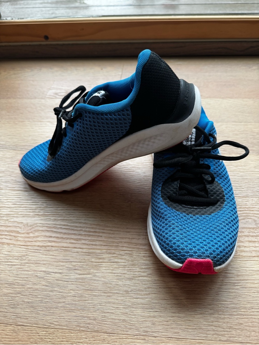 Under Armour Charged Pursuit Running Shoes Blue Pink Mesh Sneakers Women’s 7.5